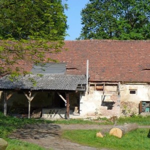 Pohled na špýchar od západu, duben 2009